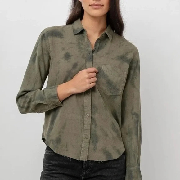Rails Ingrid Raw Hem Button Front Shirt in Olive & Black Tie Dye - NWOT - Small - Picture 1 of 9
